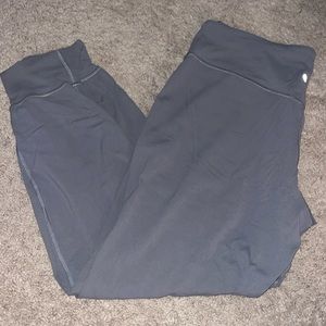 luluemon joggers with pockets!